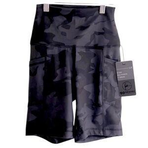90 Degree Camouflage Black Gray High Rise Biker Shorts Pockets Size XS NWT!